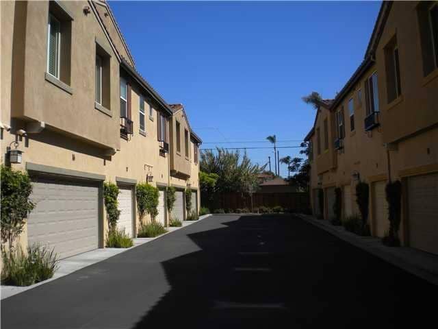 F56103D1 F7Fd 4Ff3 Bcd3 924F85Ef85Ea 4300 Newton Avenue 20, San Diego, Ca 92113