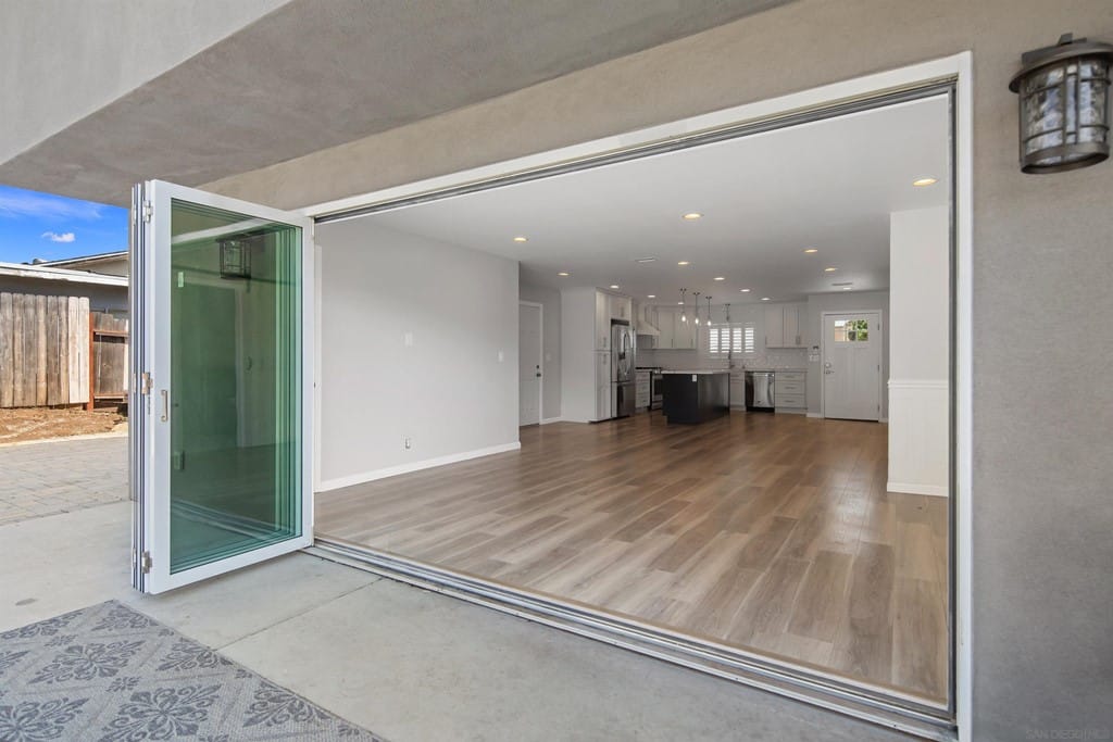 80C946B4 7Eec 4485 87Bc C1938A27Ab31 9546 Frascati Way, Santee, Ca 92071